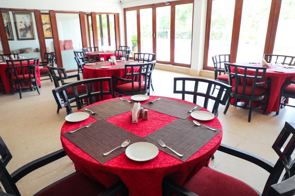 WHITE PEARL SUITES BY ROSETUM GOA